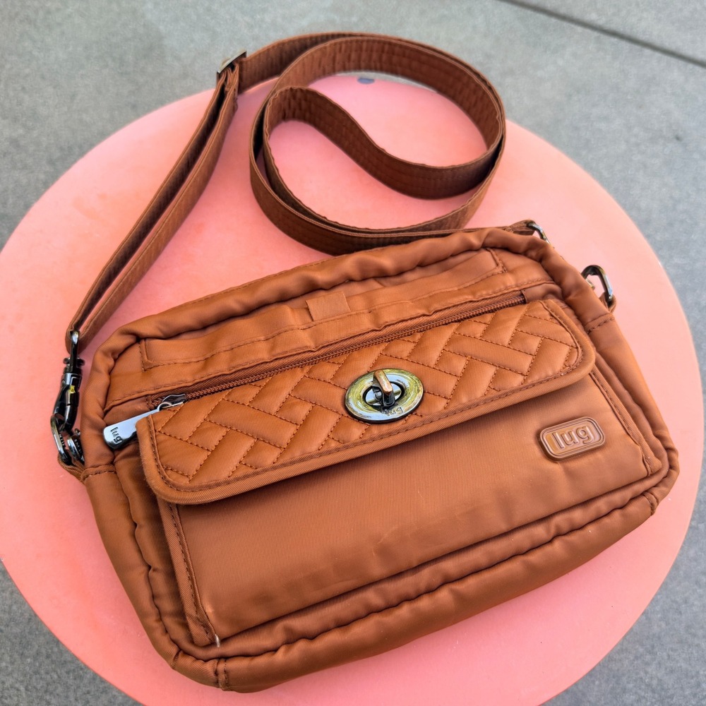Lug SWITCH Crossbody Bag Small Rust Orange Quilted RFID Travel Wallet Purse